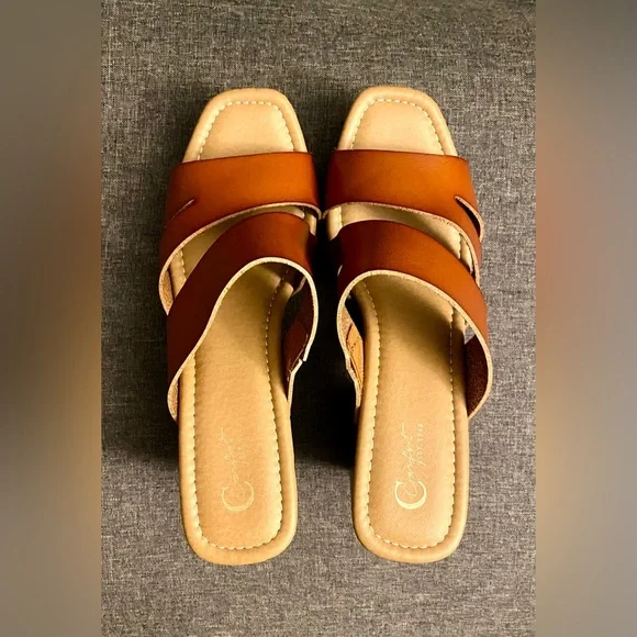 NWOB C Comfort Est. 1946 Cognac Brown Strappy Heeled Sandals - Picture 3 of 11